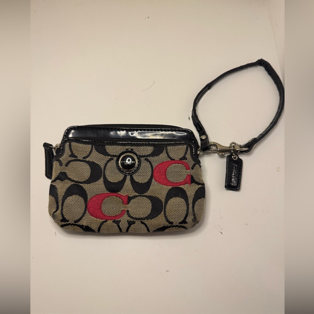 Coach Madison Wristlet Wallet Tan and Red